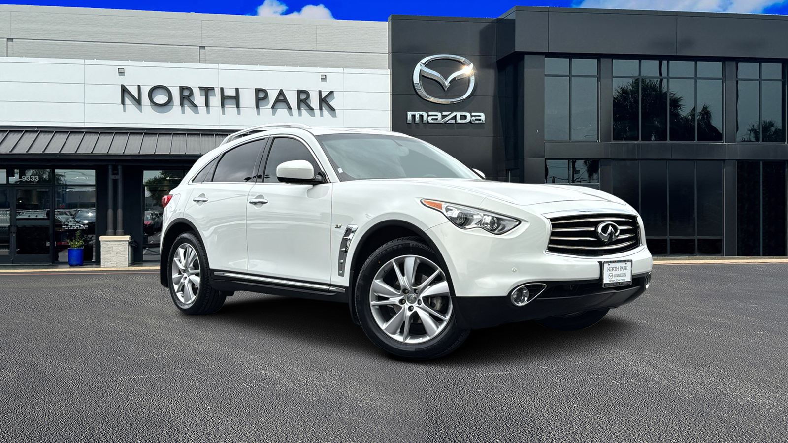 2014 INFINITI QX70 Base 1