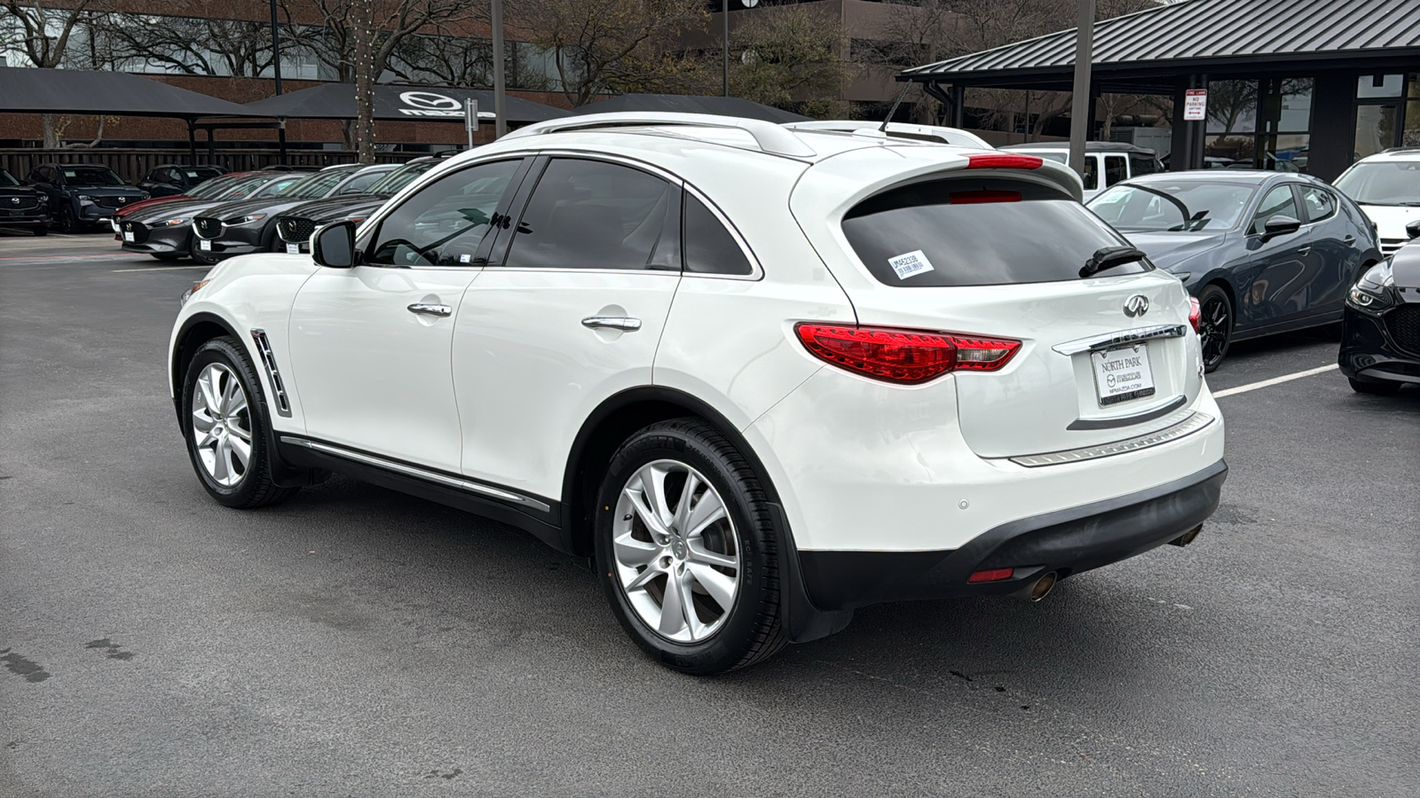 2014 INFINITI QX70 Base 6