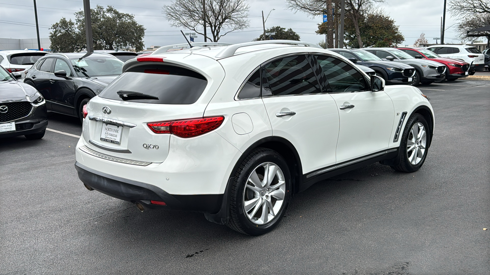 2014 INFINITI QX70 Base 8