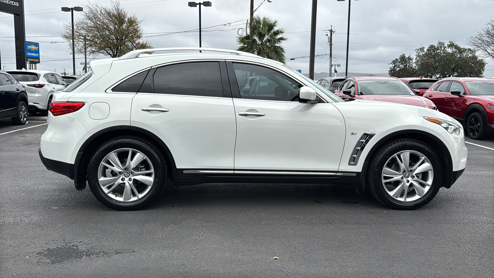 2014 INFINITI QX70 Base 9