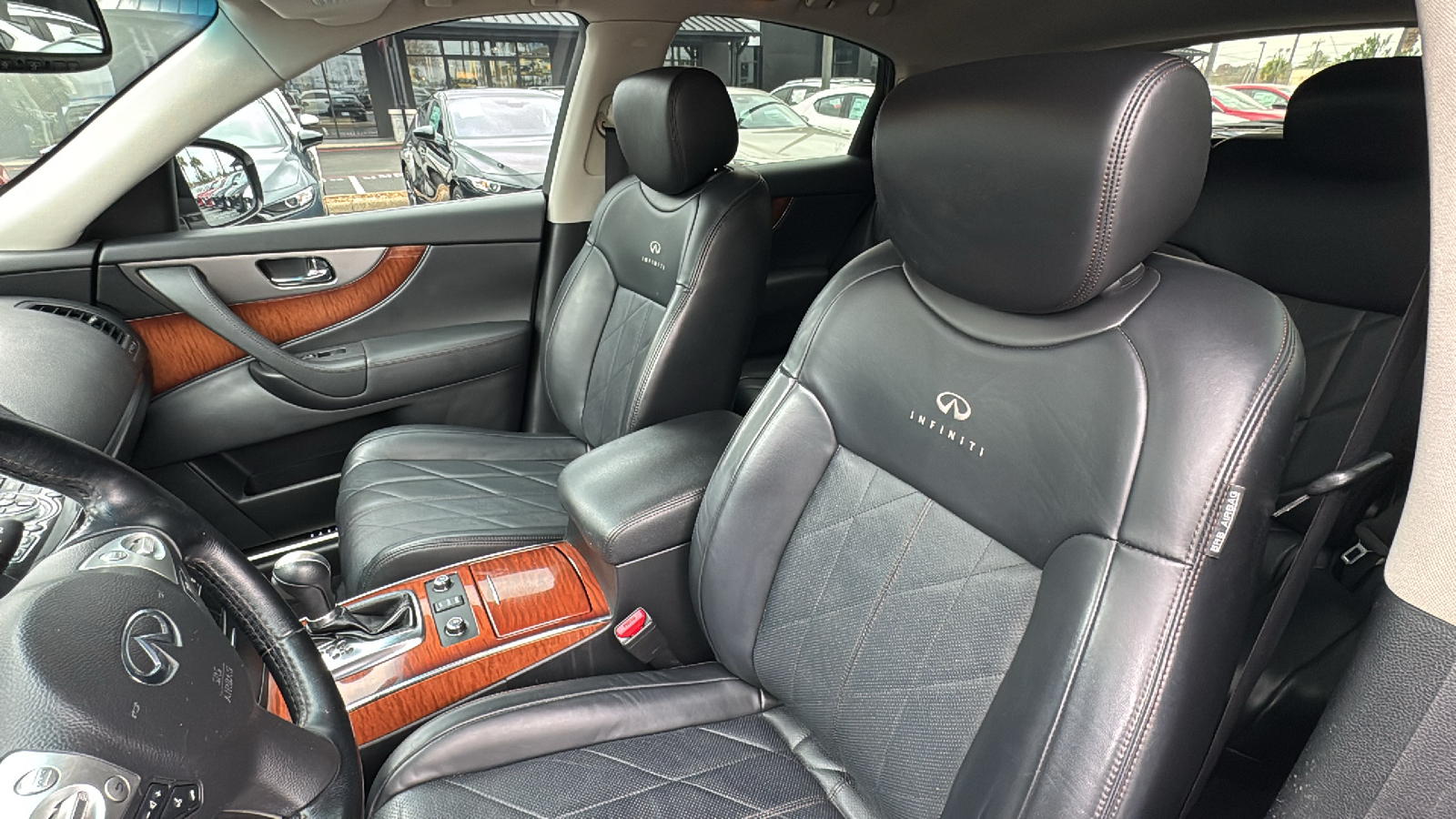 2014 INFINITI QX70 Base 15