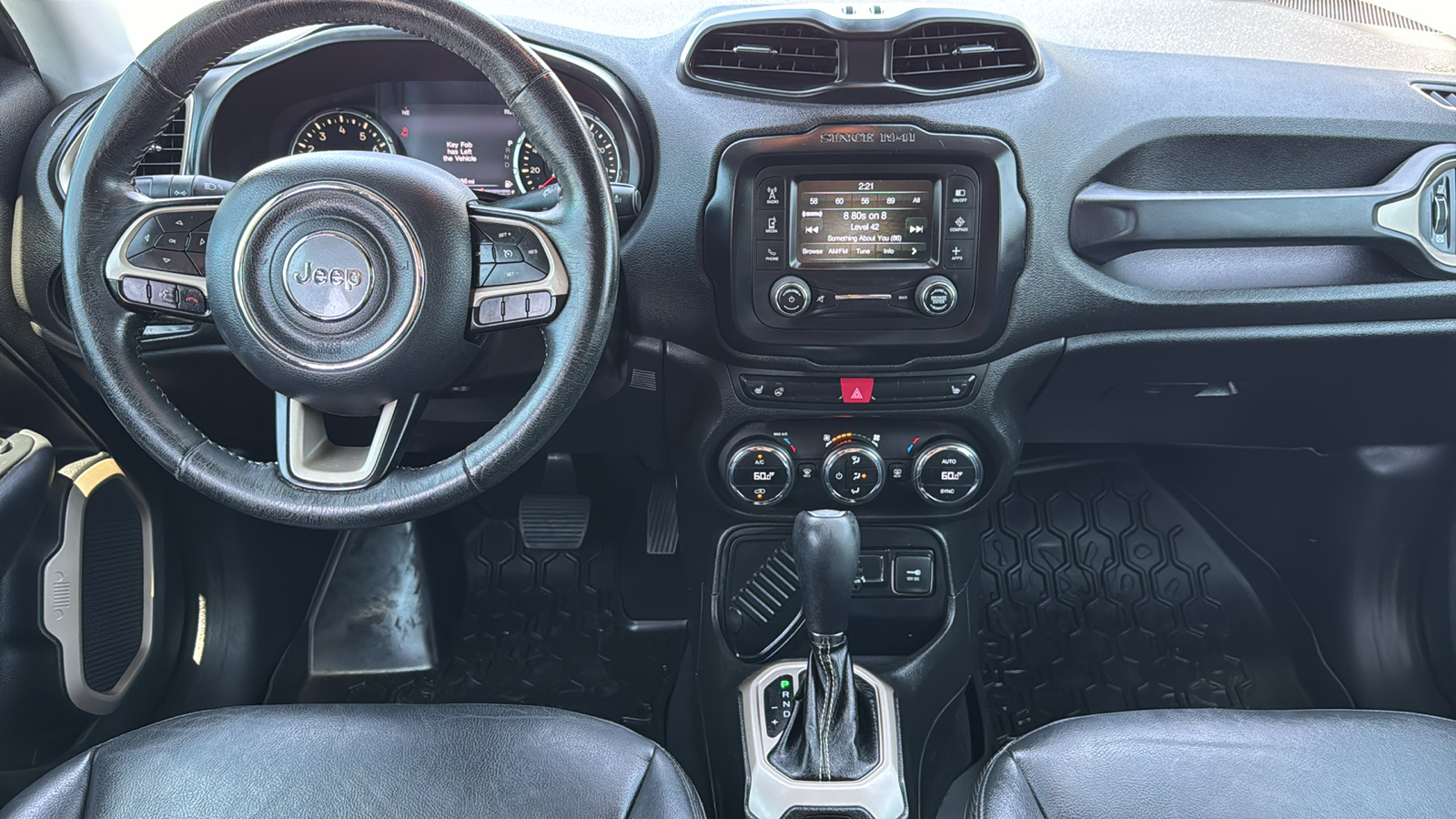 2016 Jeep Renegade Limited 24