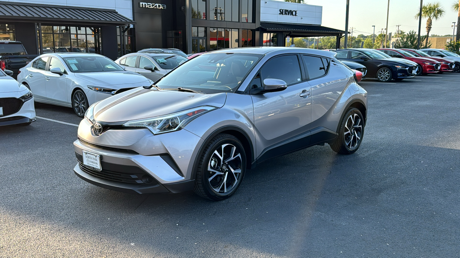 2018 Toyota C-HR XLE 3