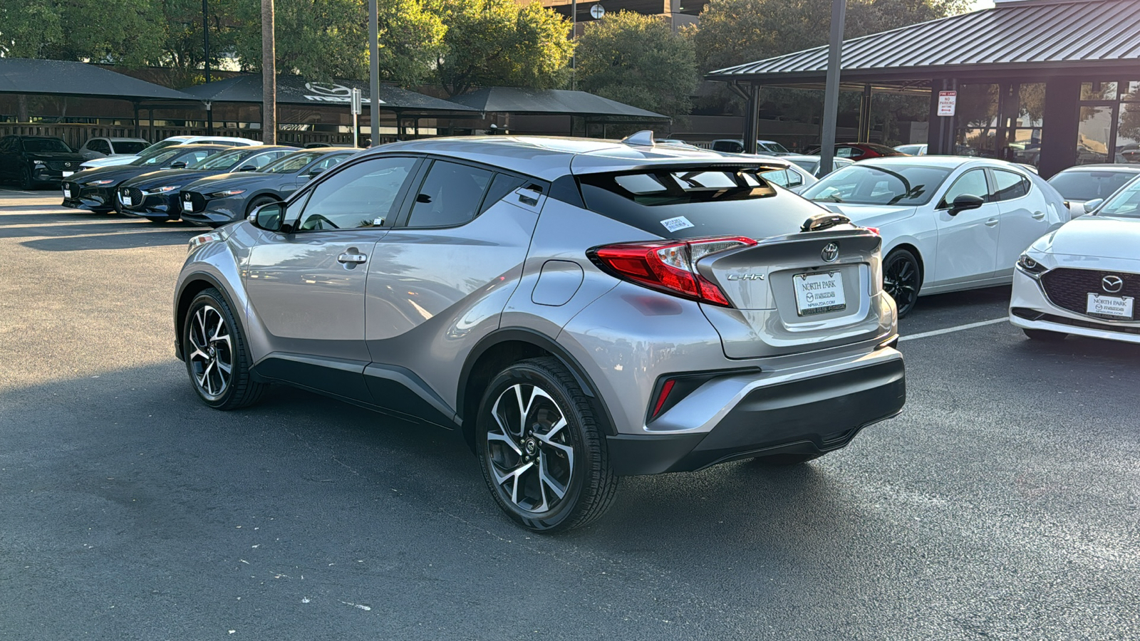 2018 Toyota C-HR XLE 5