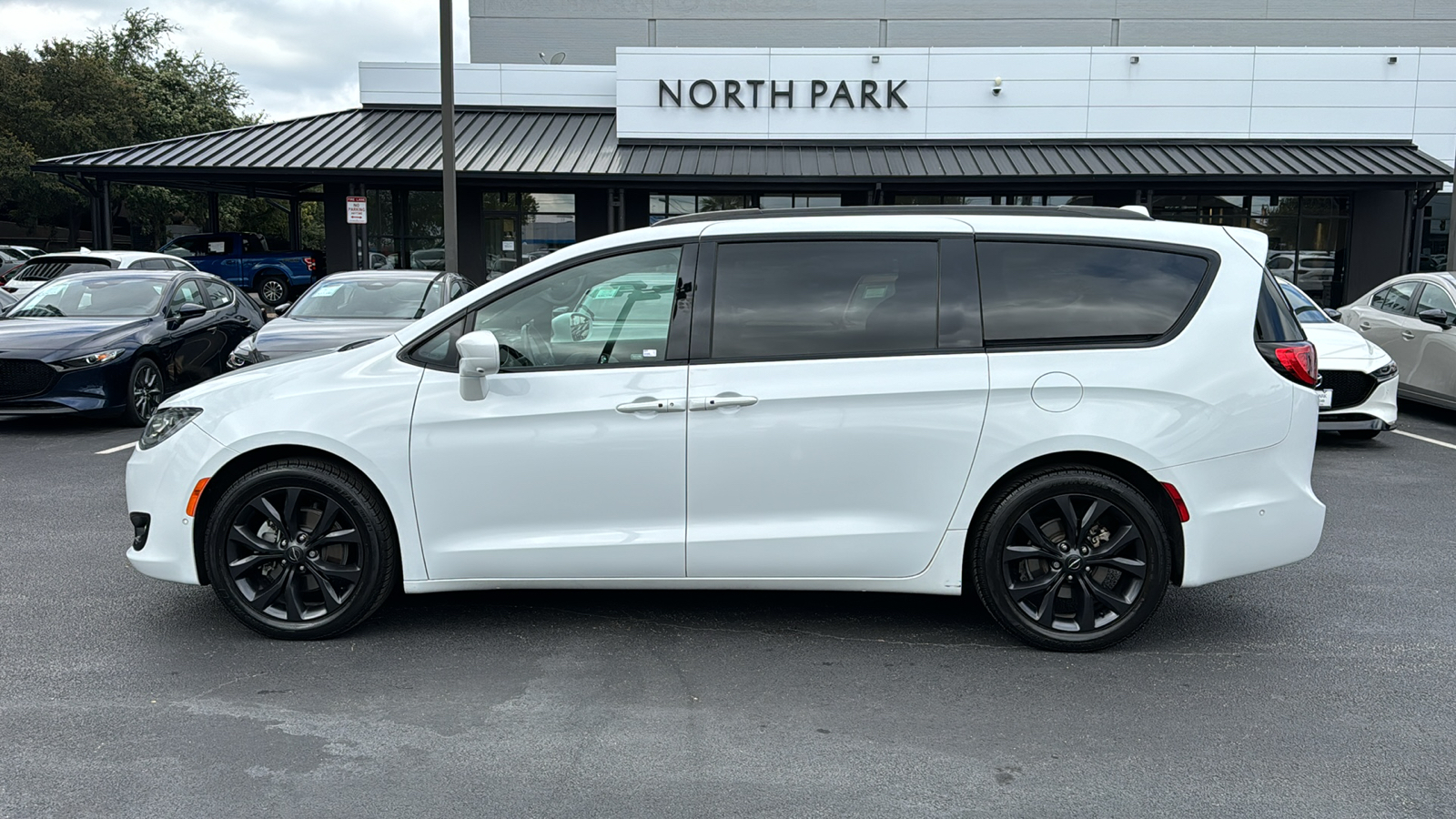 2018 Chrysler Pacifica Touring L 5