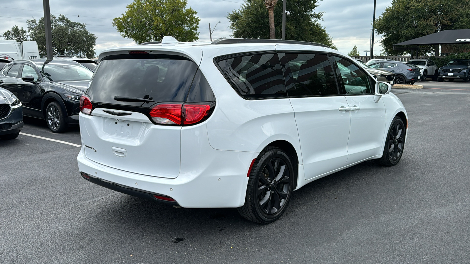 2018 Chrysler Pacifica Touring L 8