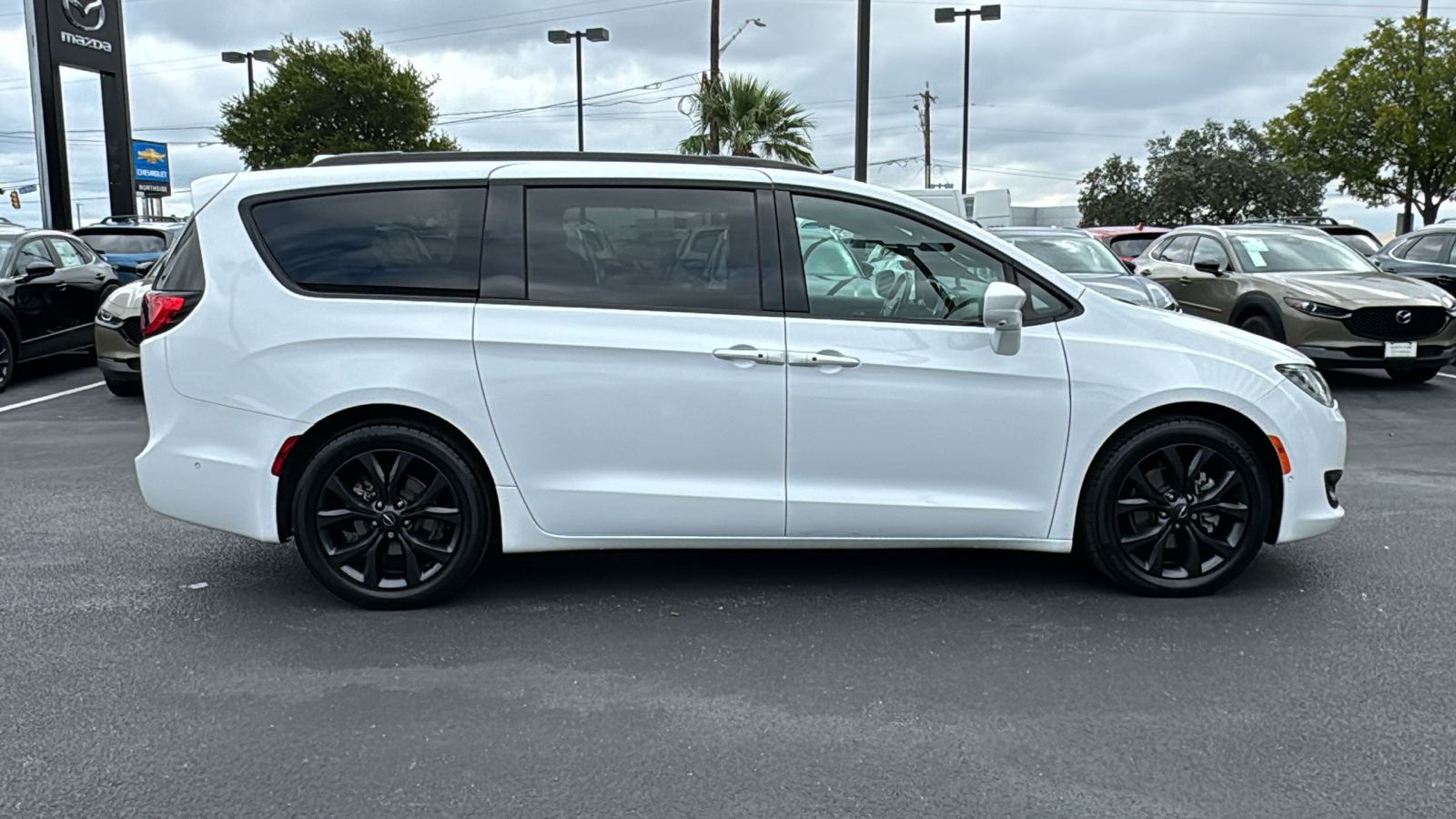 2018 Chrysler Pacifica Touring L 9