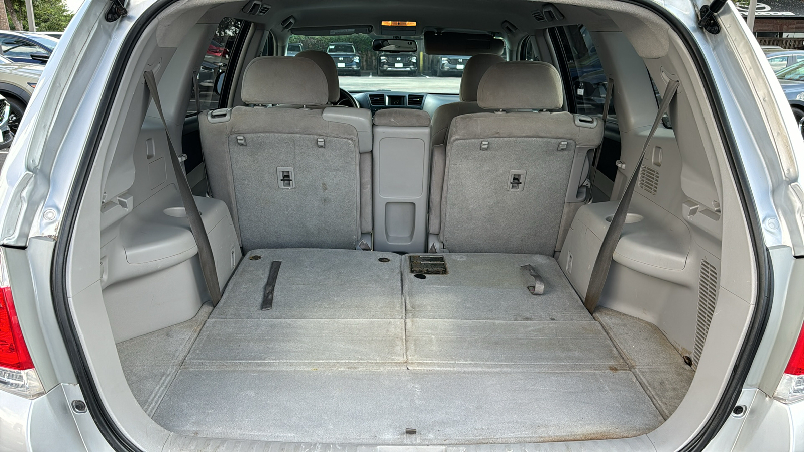 2012 Toyota Highlander Base 29