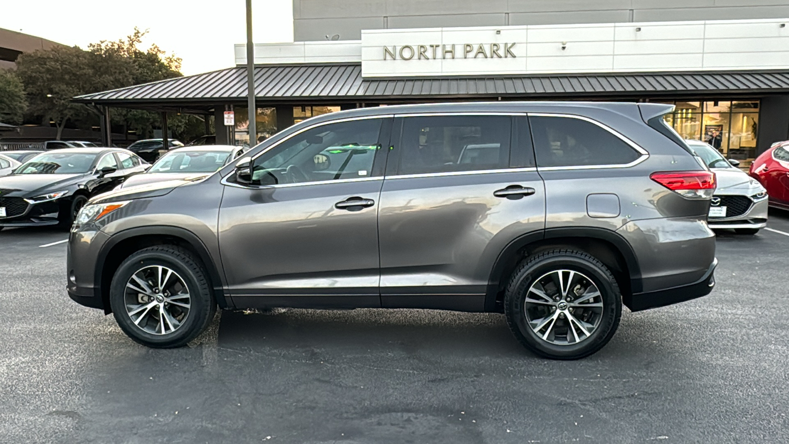 2018 Toyota Highlander LE 5