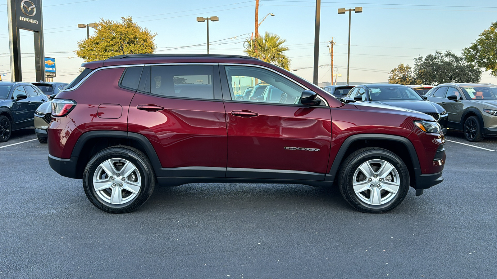 2022 Jeep Compass Latitude 8