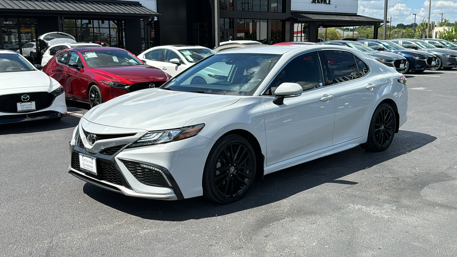 2022 Toyota Camry XSE 4