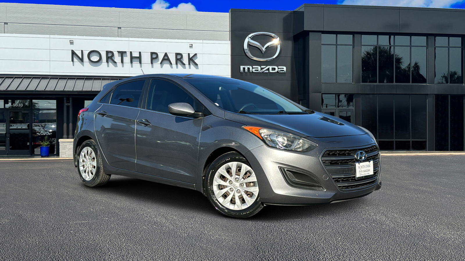 2016 Hyundai Elantra GT Base 1