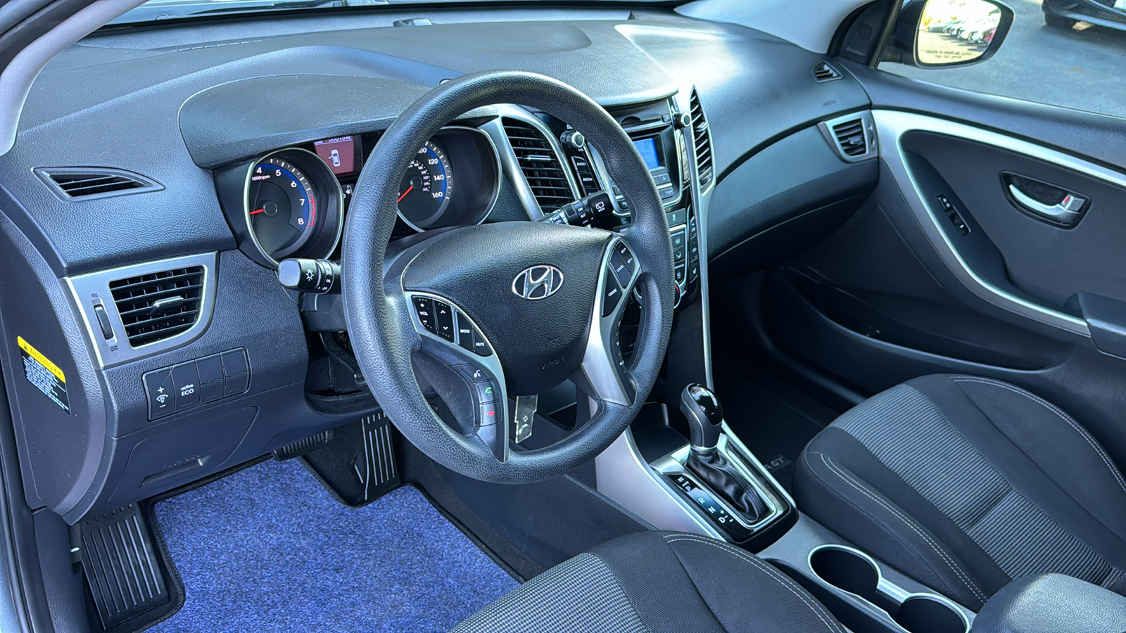 2016 Hyundai Elantra GT Base 12