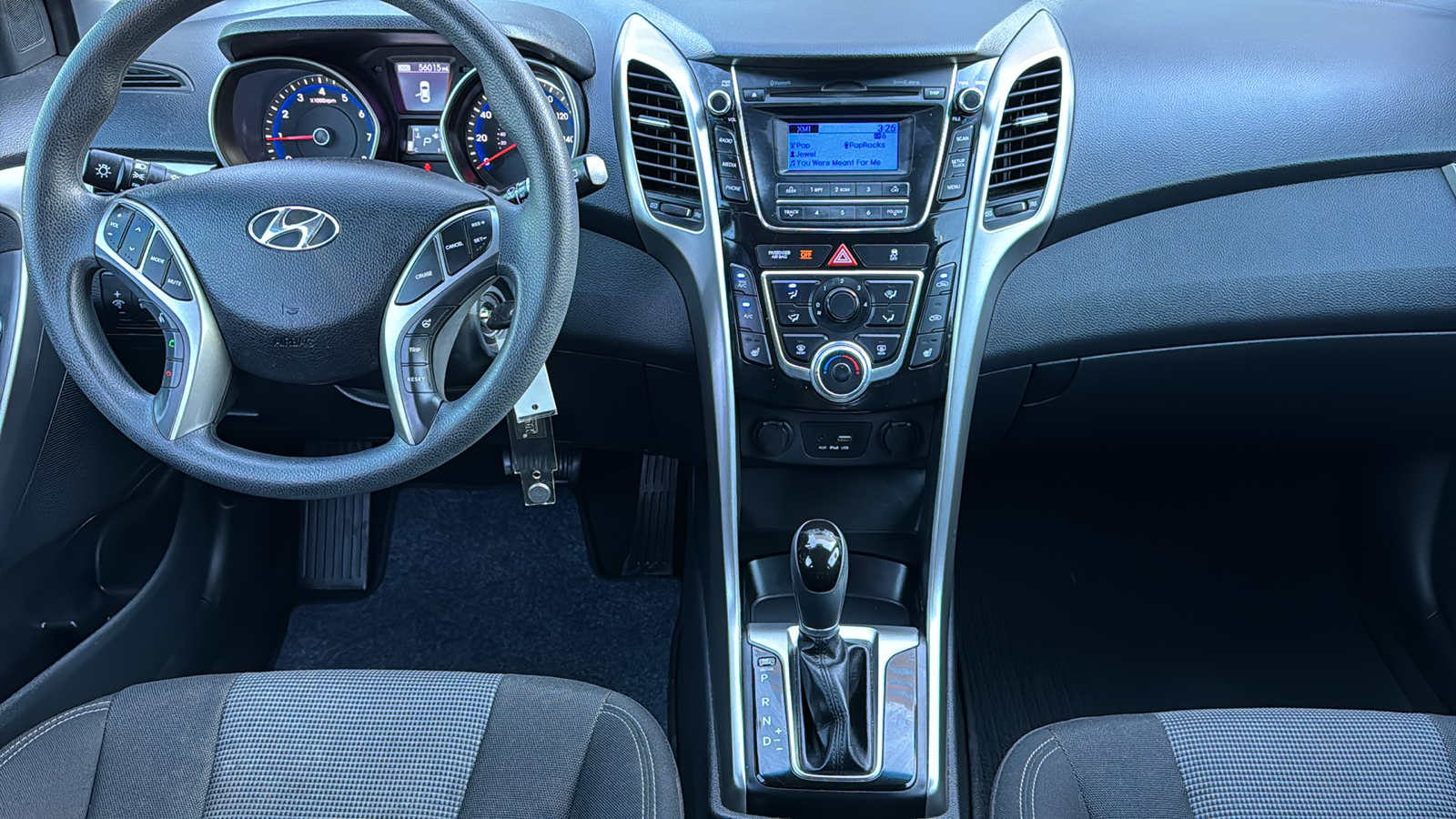 2016 Hyundai Elantra GT Base 23