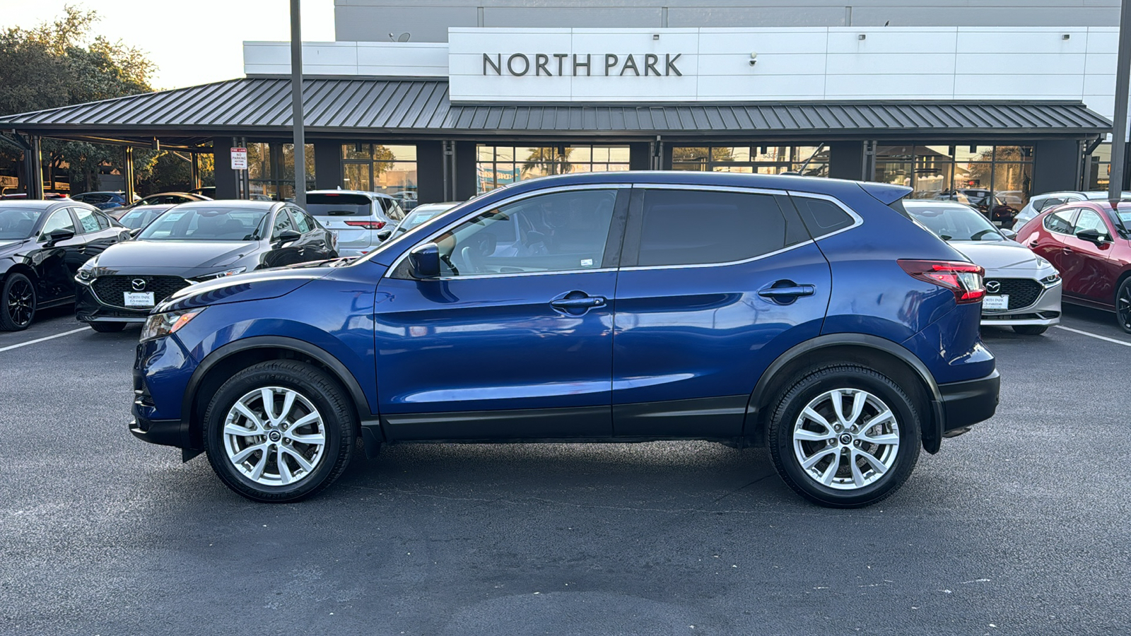 2020 Nissan Rogue Sport S 5