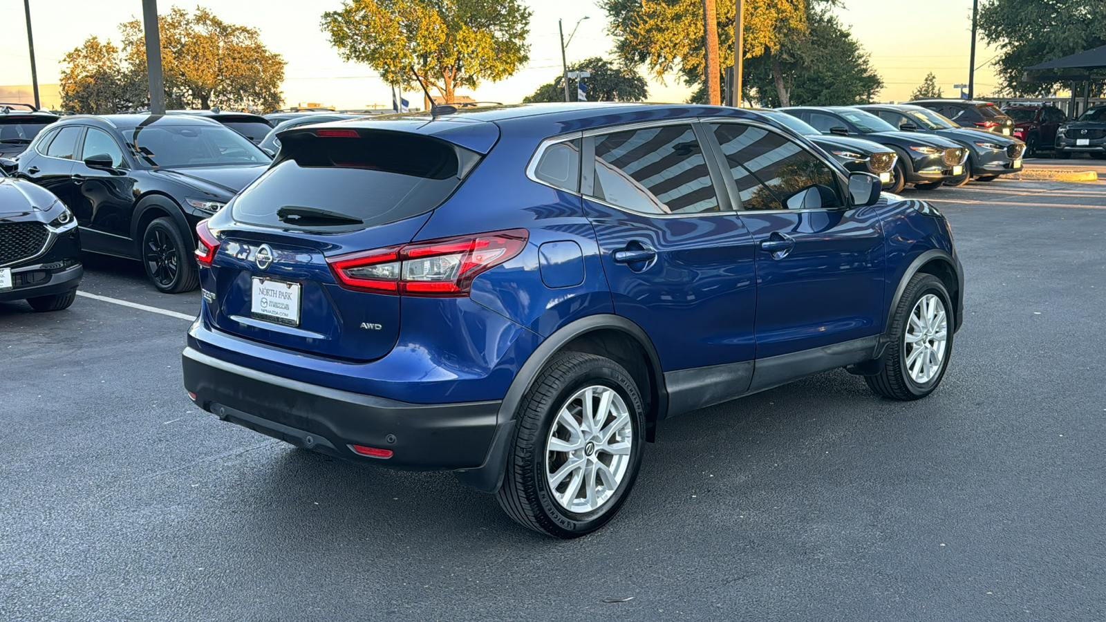 2020 Nissan Rogue Sport S 8