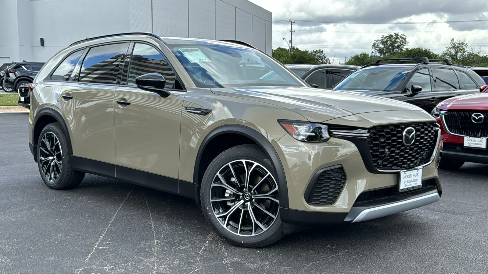 2025 Mazda CX-70 PHEV Premium Plus 2