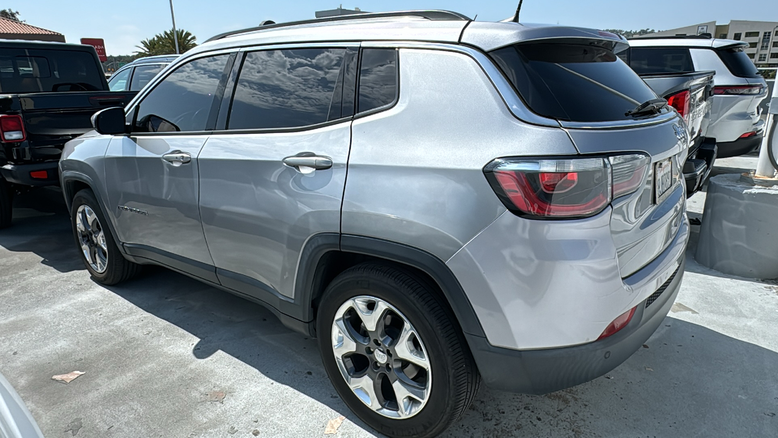 2018 Jeep Compass  3