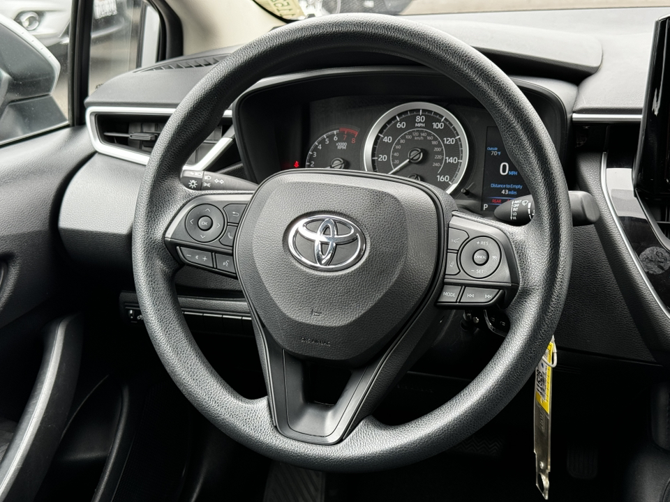 2022 Toyota Corolla LE 22