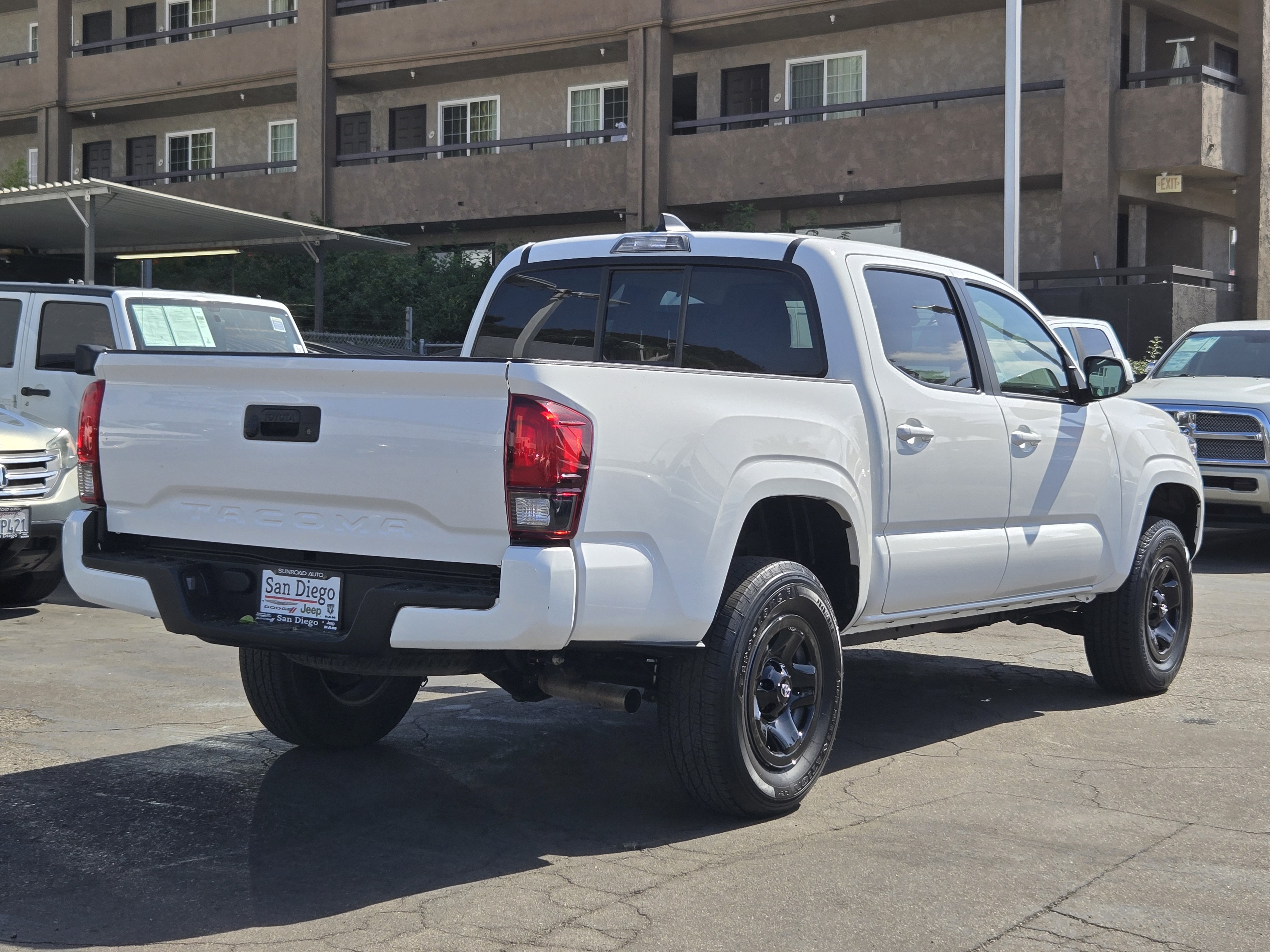 2023 Toyota Tacoma SR 8