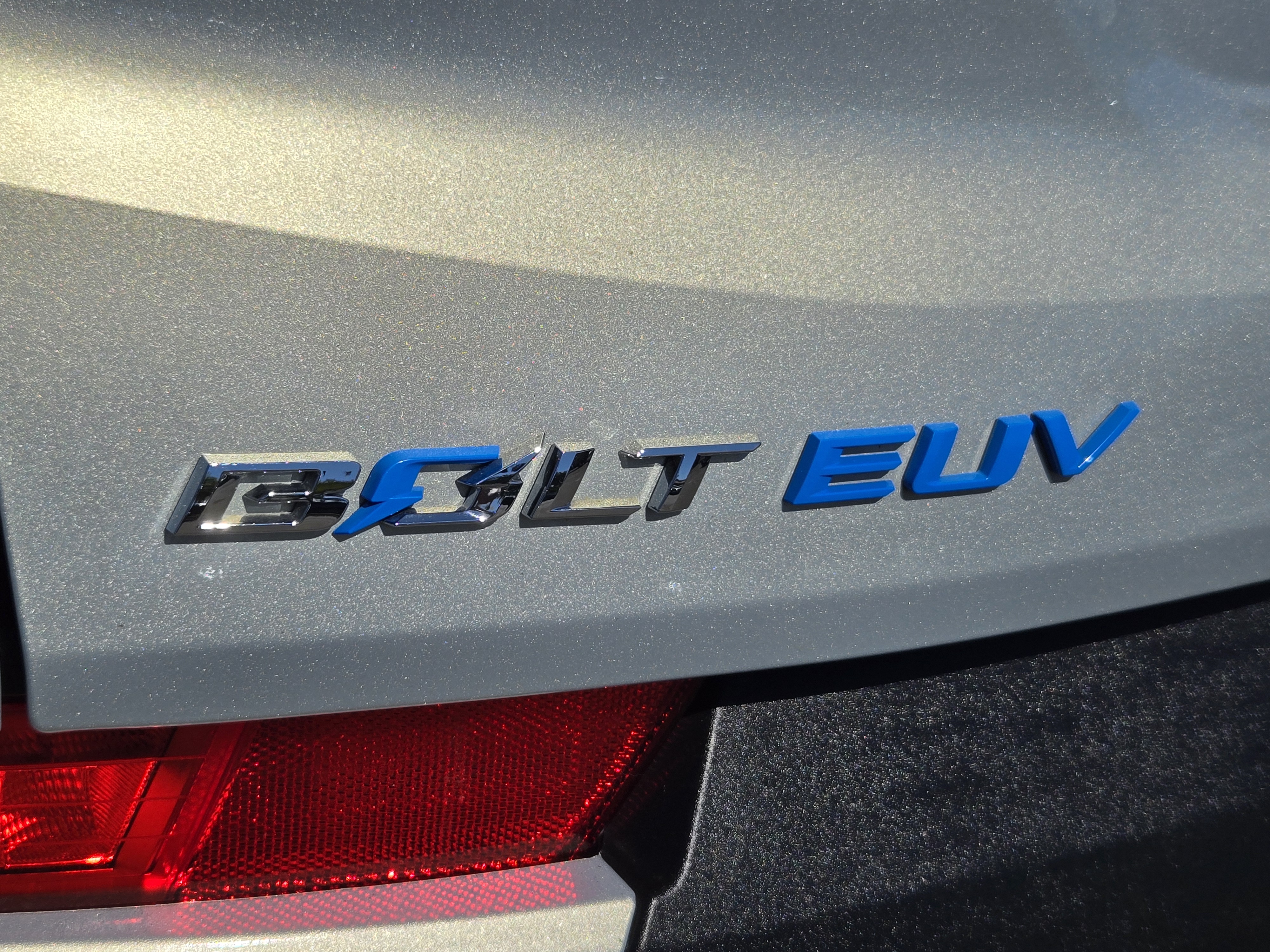2023 Chevrolet Bolt EUV LT 13