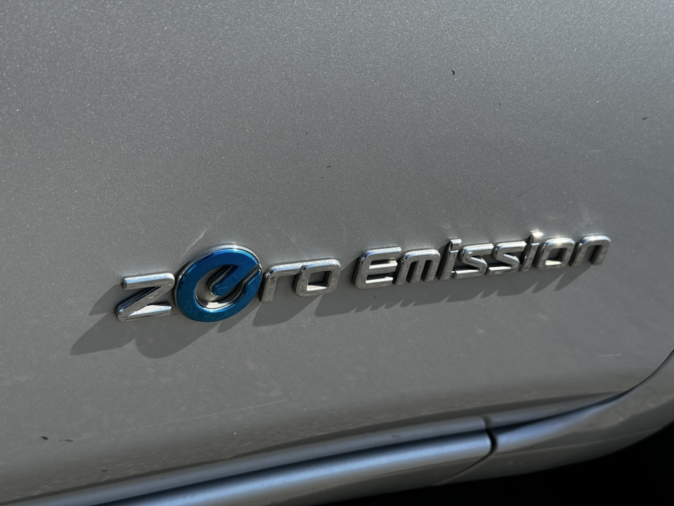 2013 Nissan Leaf S 8