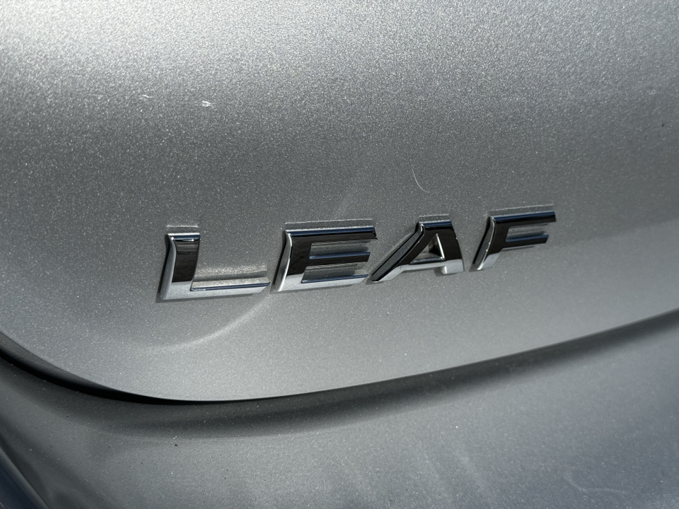 2013 Nissan Leaf S 12