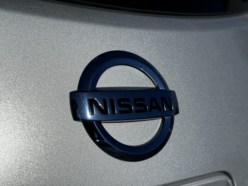 2013 Nissan Leaf S 13