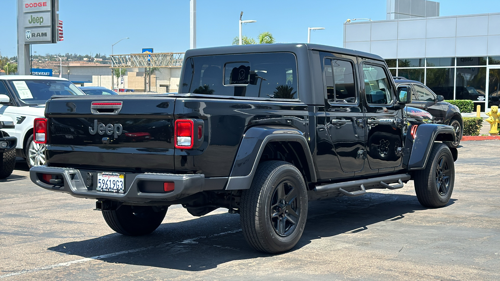 2021 Jeep Gladiator Sport 8