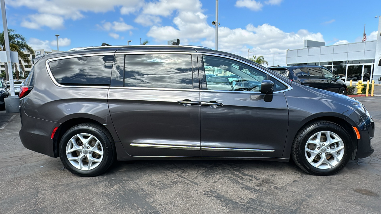 2017 Chrysler Pacifica Touring L Plus 7