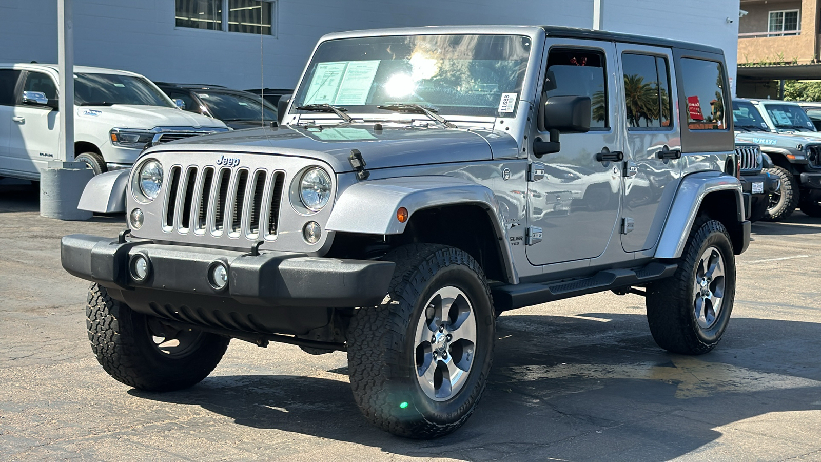 2016 Jeep Wrangler Unlimited Sahara 4