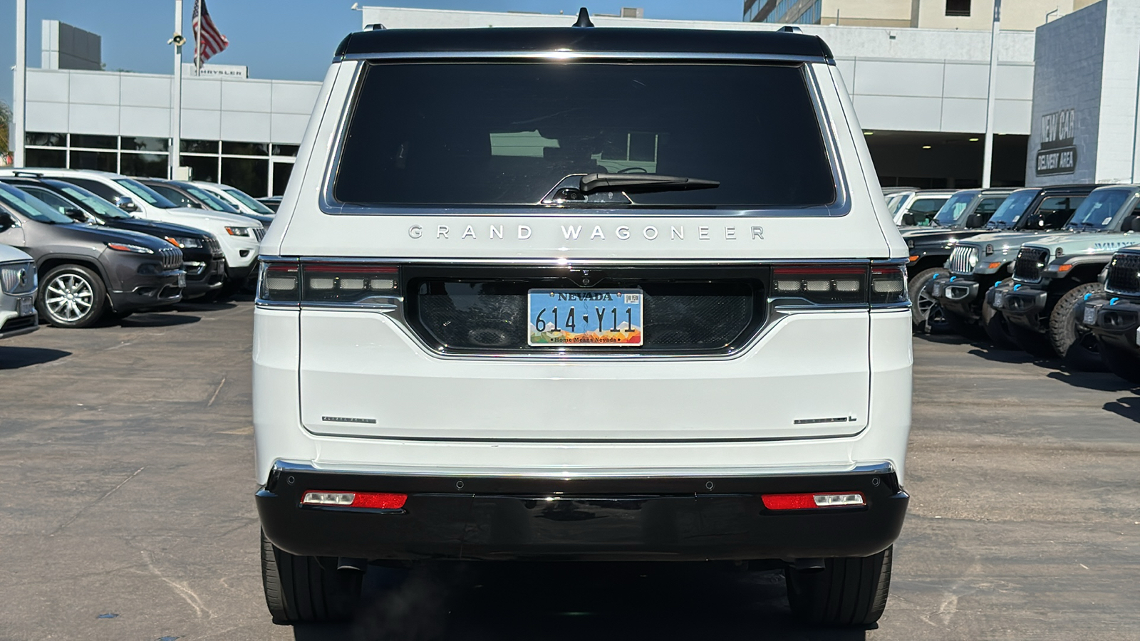 2023 Jeep Grand Wagoneer L Series II 10