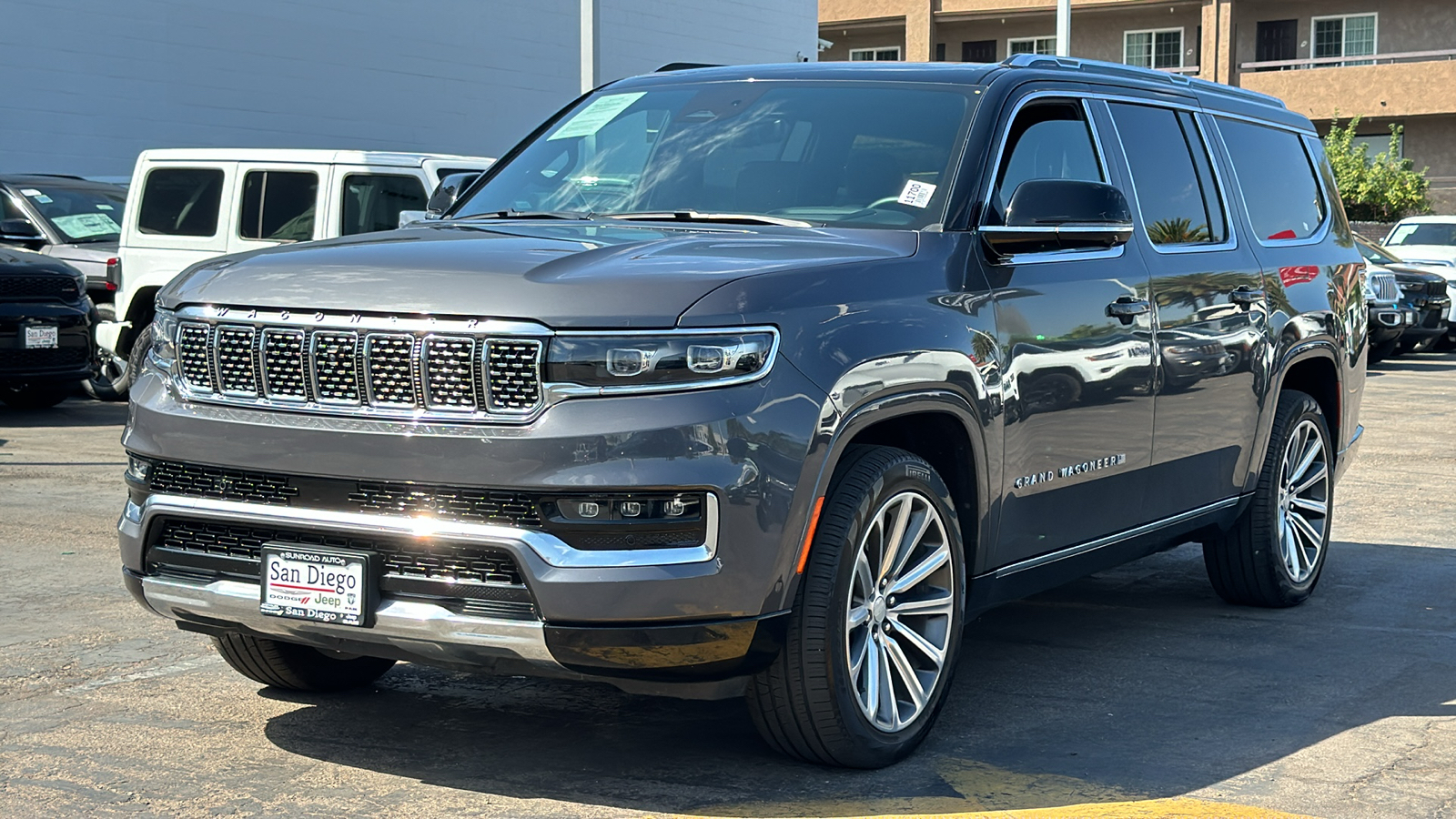 2023 Jeep Grand Wagoneer L Series II 5