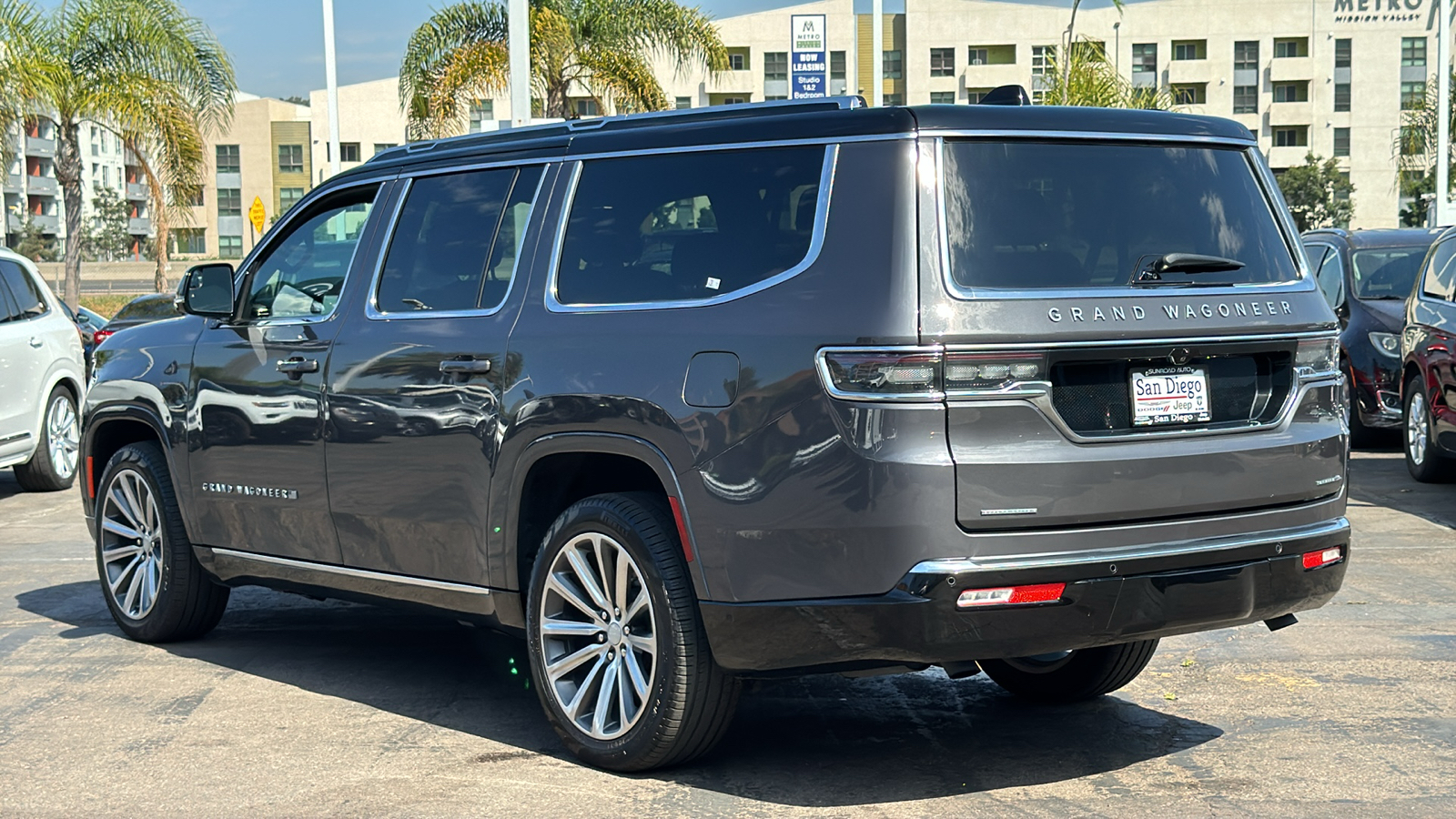 2023 Jeep Grand Wagoneer L Series II 9