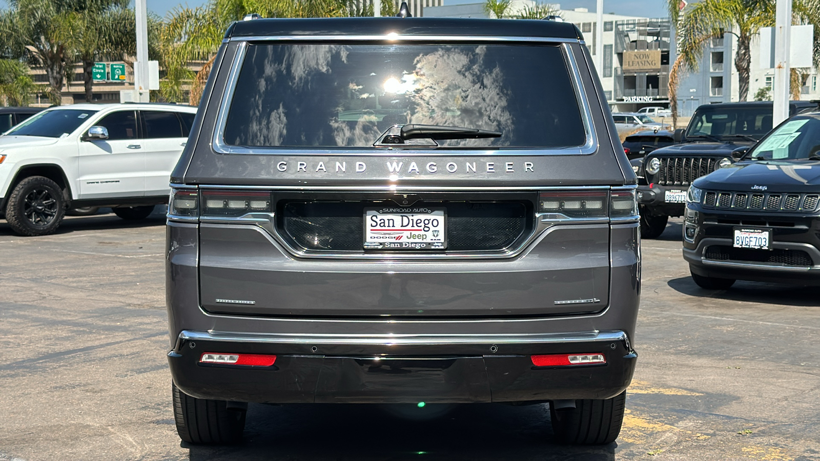 2023 Jeep Grand Wagoneer L Series II 10