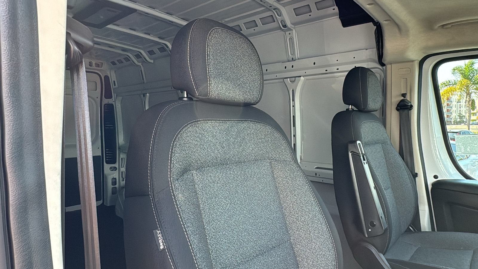 2022 Ram ProMaster 2500 High Roof 16