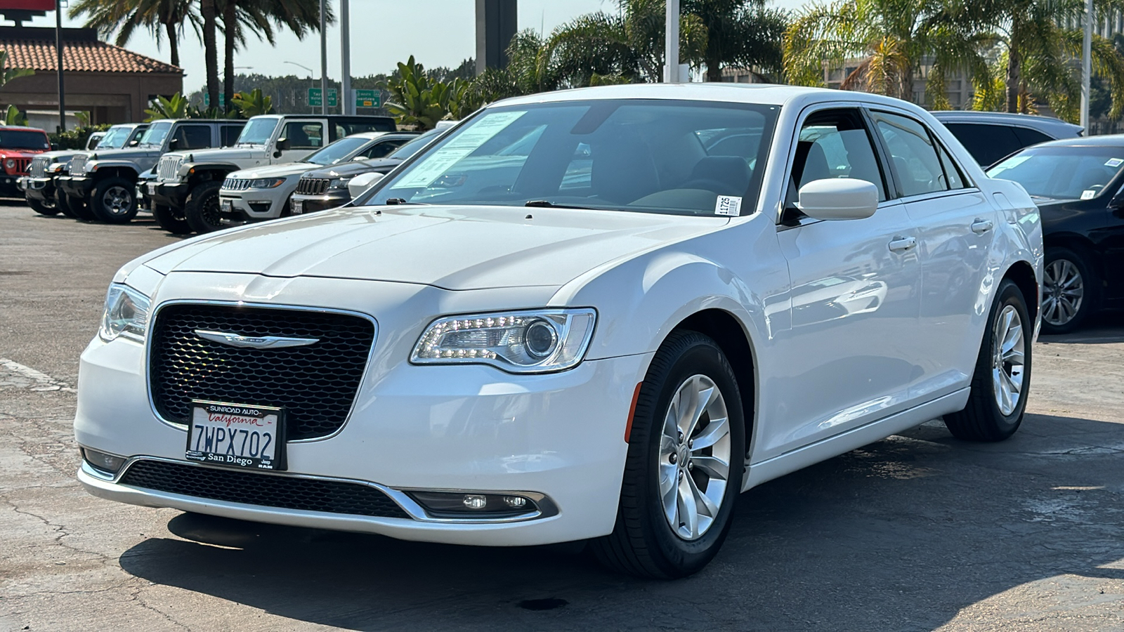 2016 Chrysler 300 Limited 4