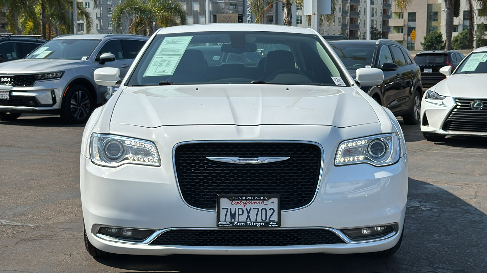 2016 Chrysler 300 Limited 5