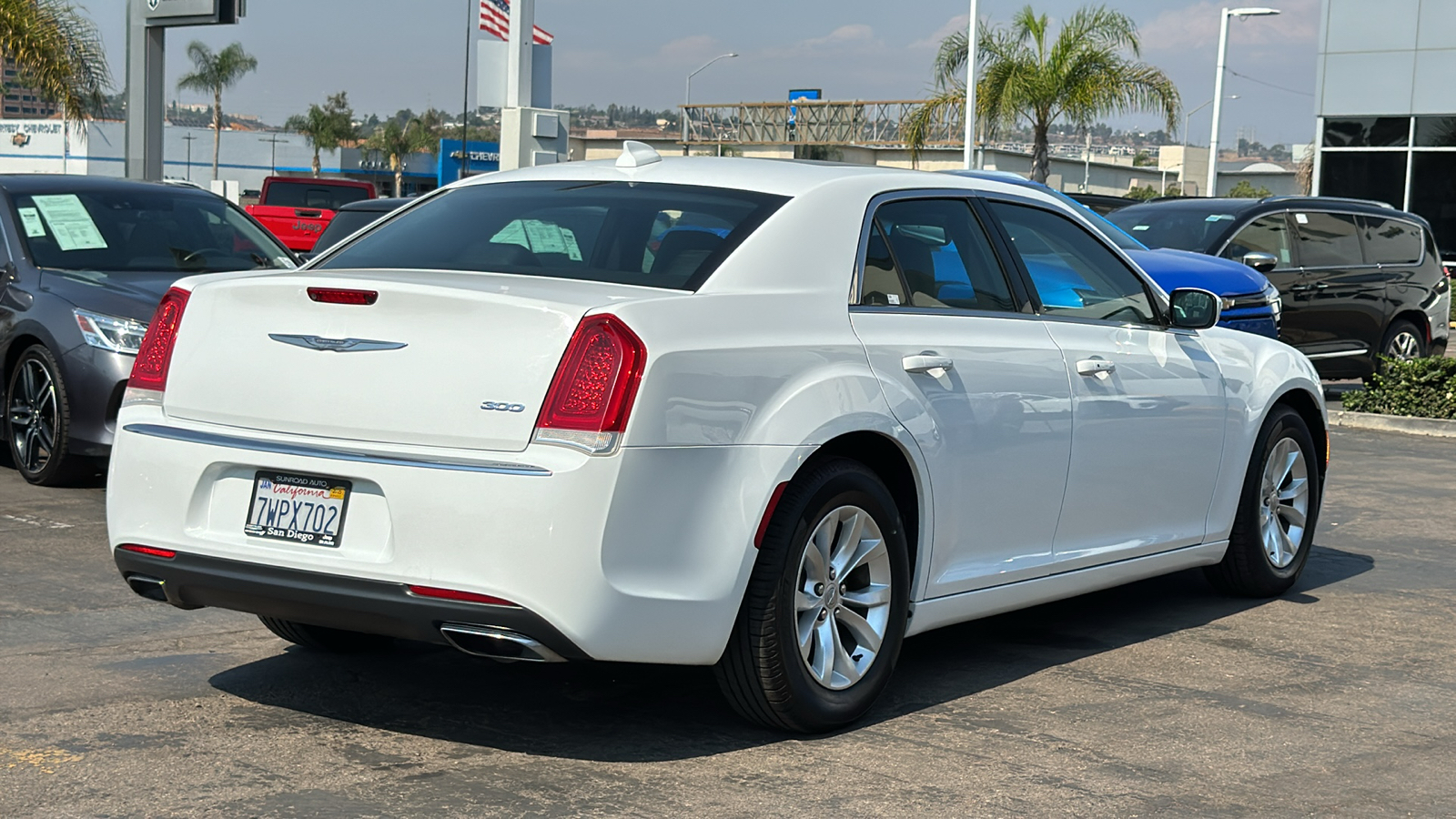 2016 Chrysler 300 Limited 10