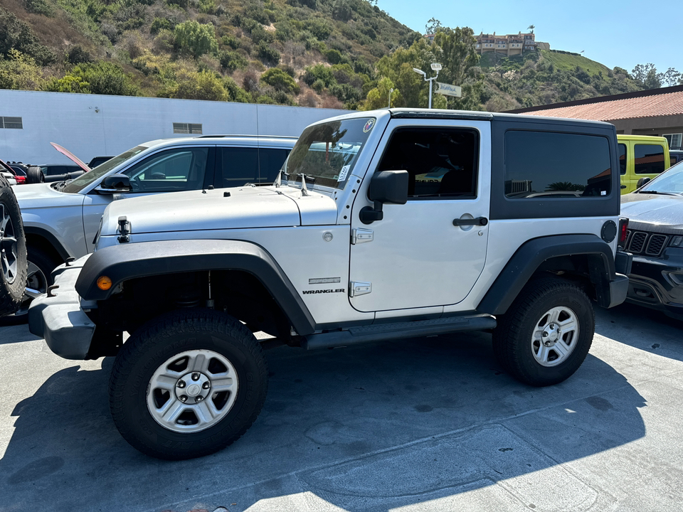 2011 Jeep Wrangler  14