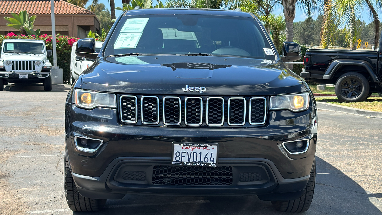 2018 Jeep Grand Cherokee Laredo E 4