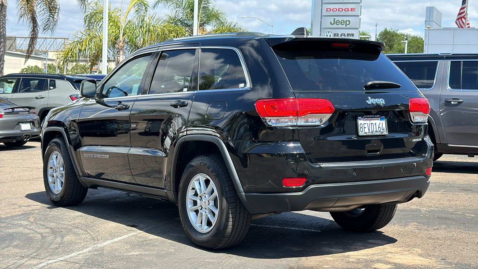 2018 Jeep Grand Cherokee Laredo E 8