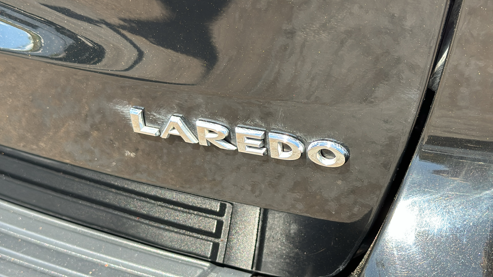 2018 Jeep Grand Cherokee Laredo E 11