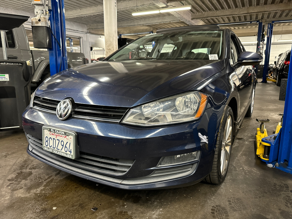 2015 Volkswagen Golf TDI SE 4-Door 14