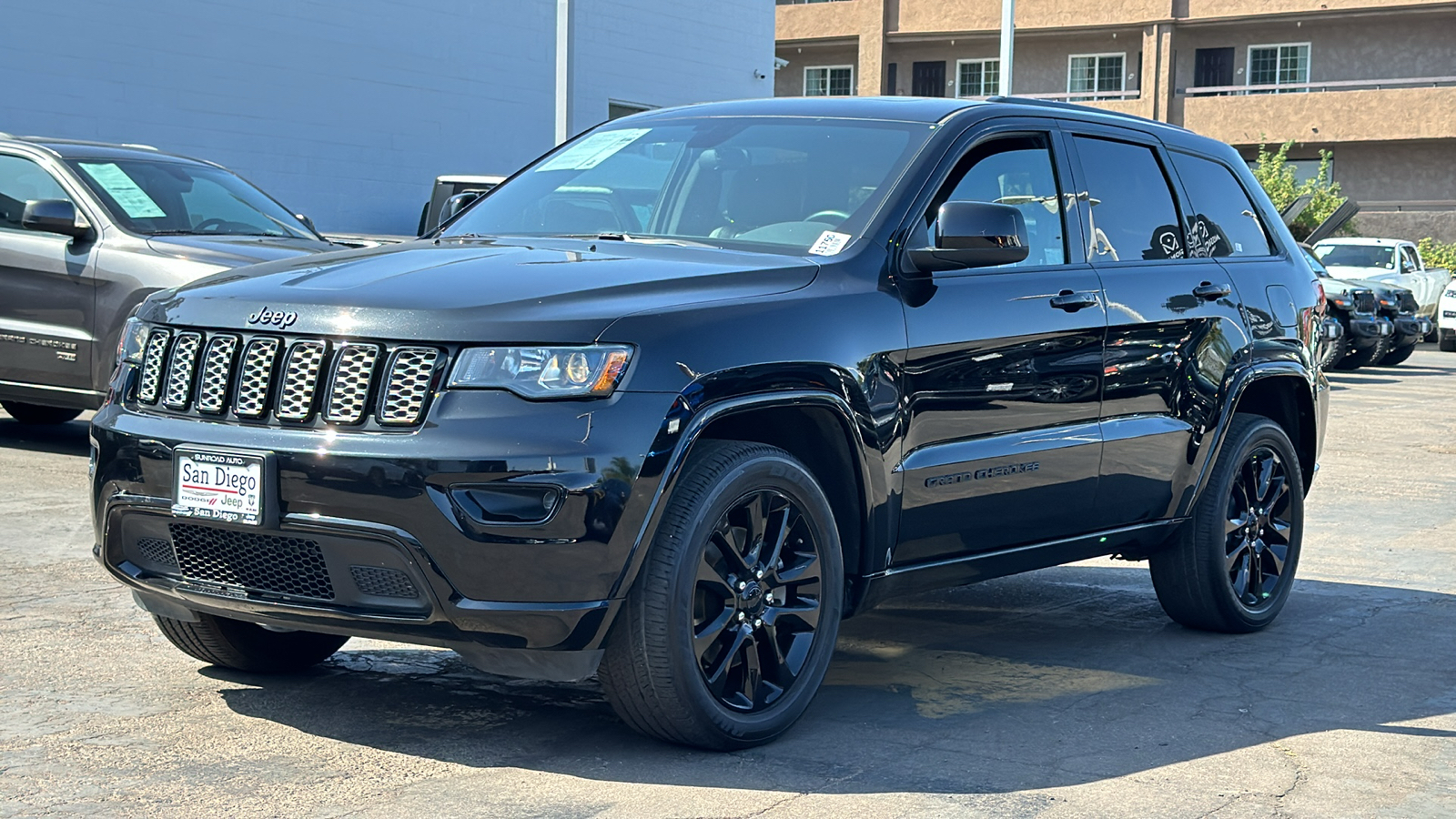 2021 Jeep Grand Cherokee Laredo X 3