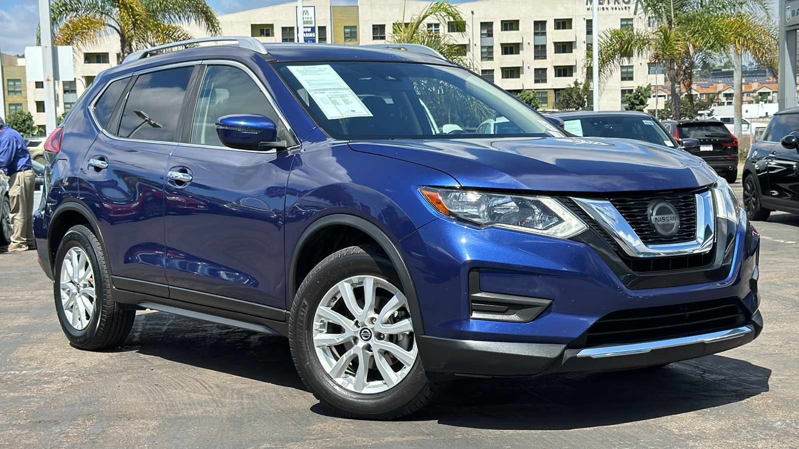 2019 Nissan Rogue SV 2