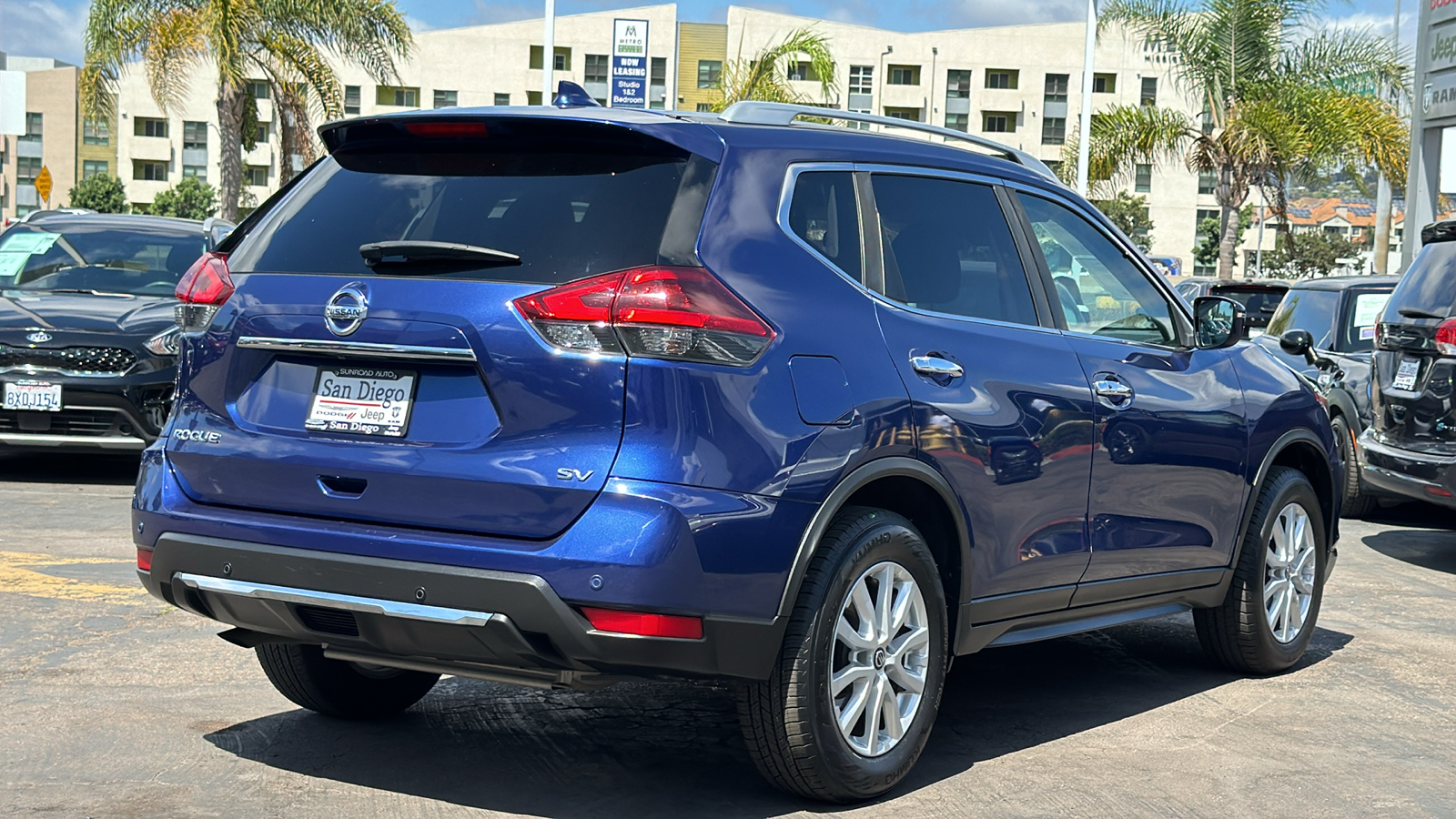 2019 Nissan Rogue SV 10