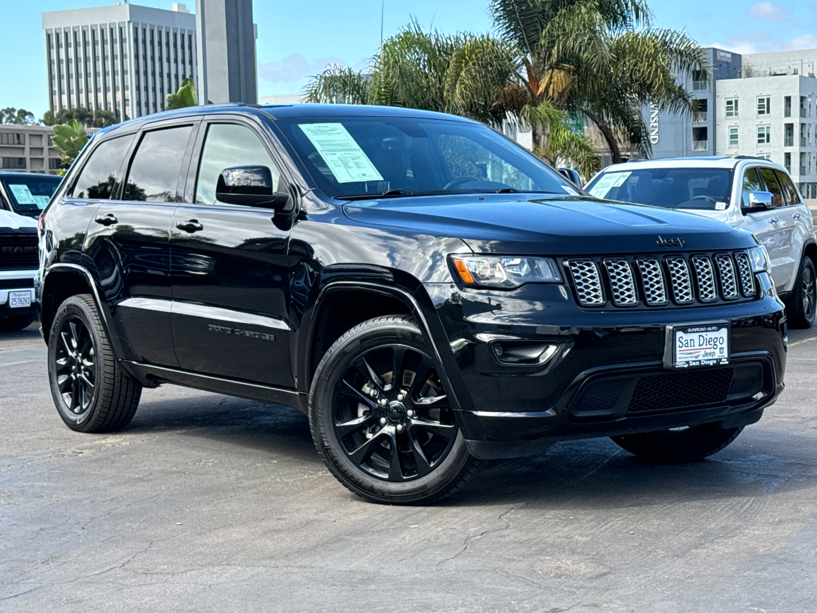 2018 Jeep Grand Cherokee Altitude 2