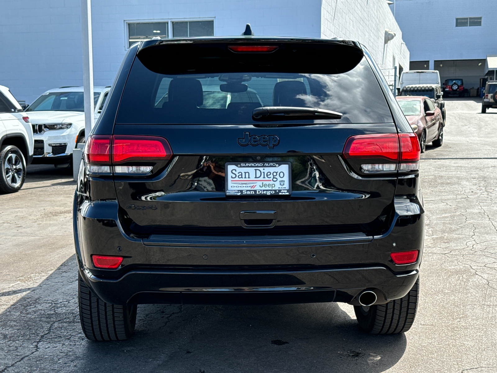 2018 Jeep Grand Cherokee Altitude 9