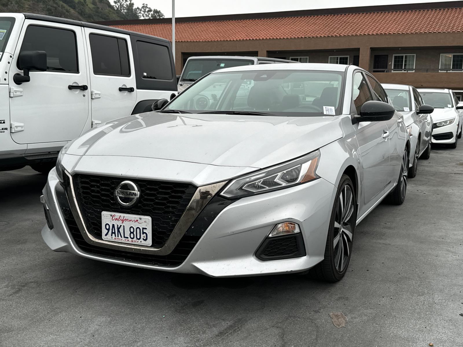 2022 Nissan Altima 2.5 SR 2